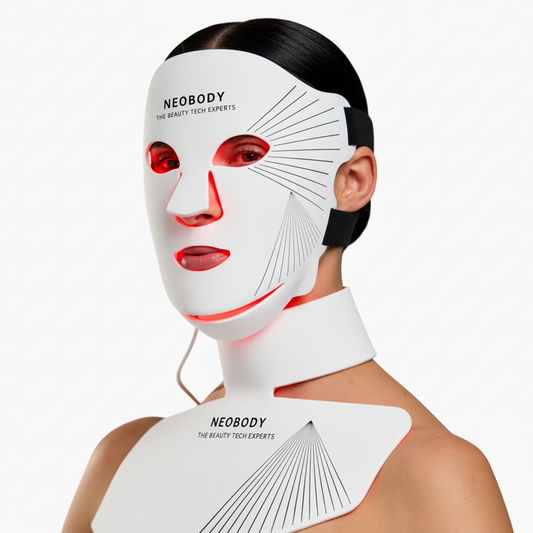 Masque LED vs soins en institut : quelle différence ?